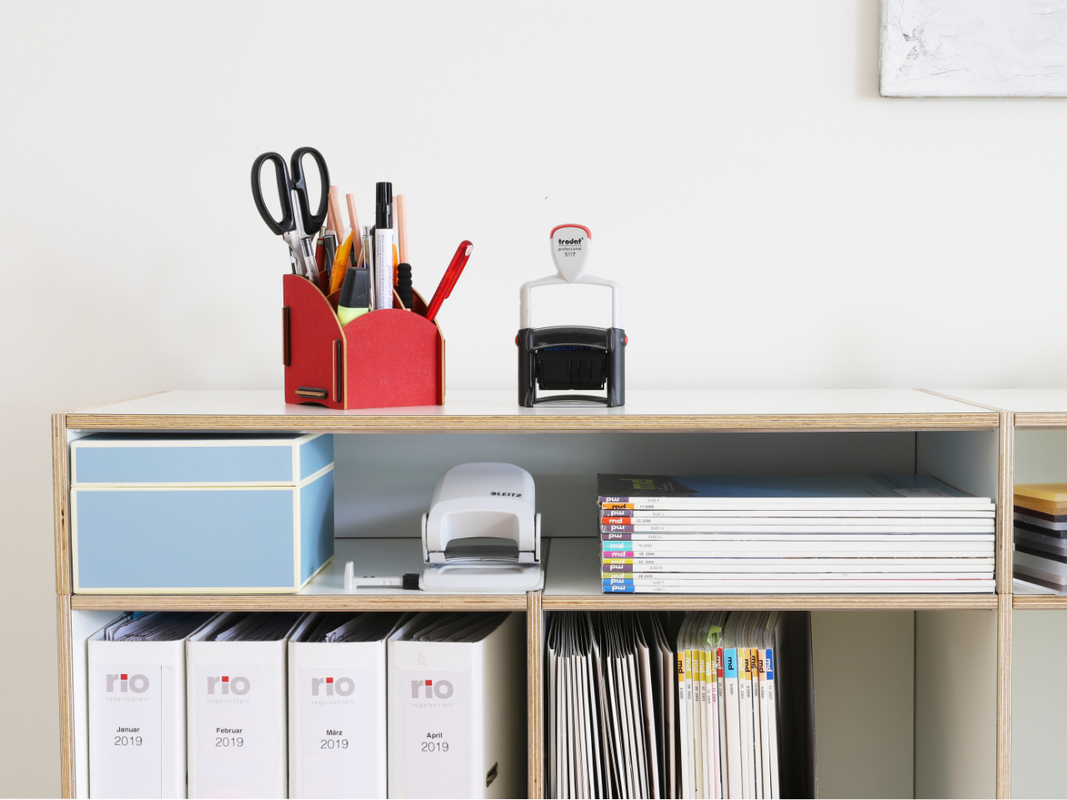 Modulare Büroregale aus Holz für jedes Interieur